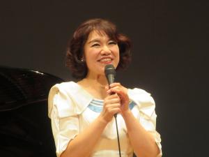 ちひろさん講演の様子１