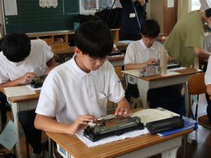 点字体験の写真