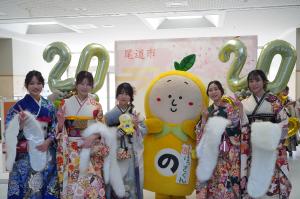 記念フォトブースでの記念撮影写真