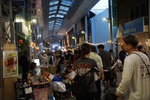 土曜夜店