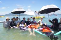 海で撮った集合写真